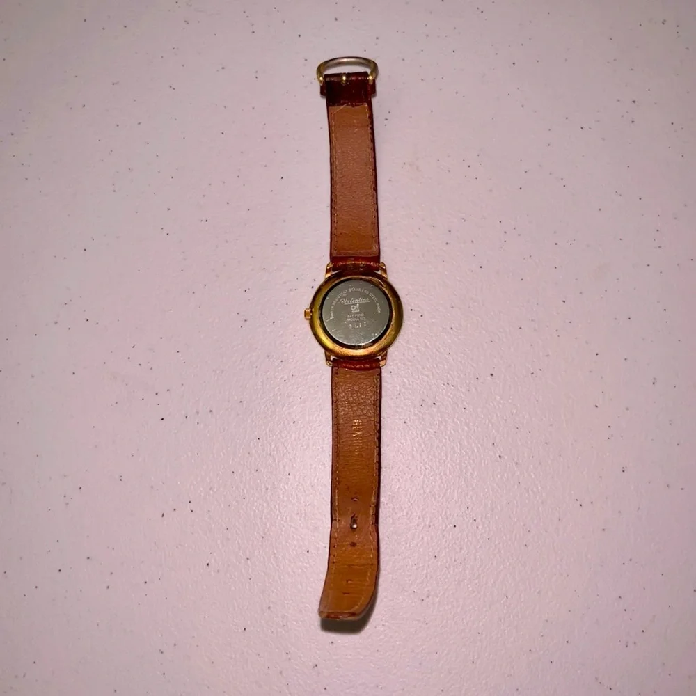 Vintage Valentino Genuine Leather Ladies Analog Watch